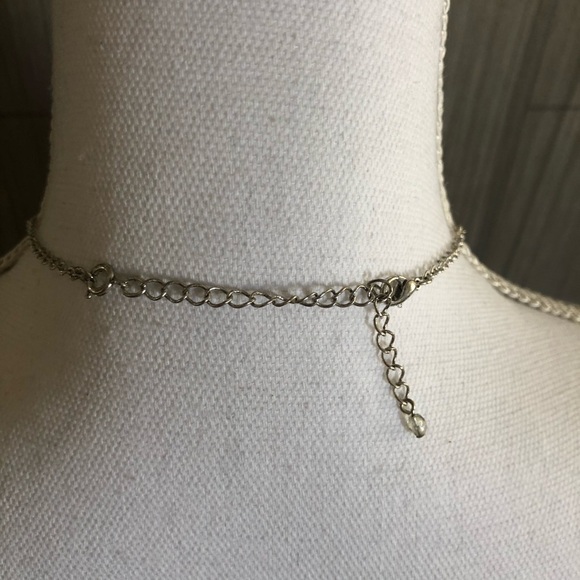 Silver and blue toned Necklace - Picture 3 of 4